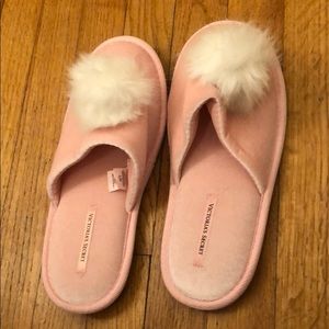 NEW Victoria’s Secret slippers; size large